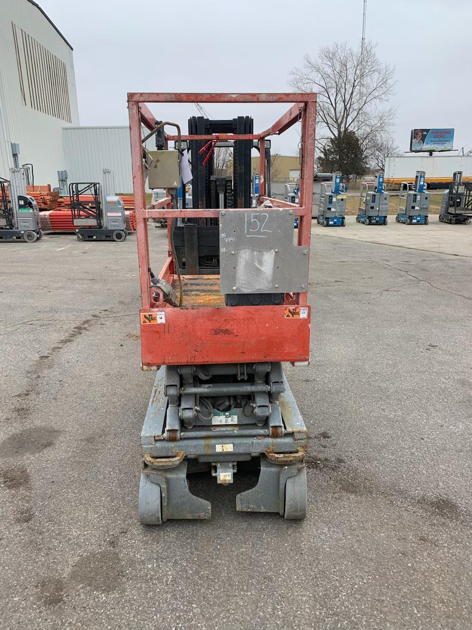 1 PREOWNED SKYJACK SCISSOR LIFT, MODEL SJ III 3219, S/N 22077791