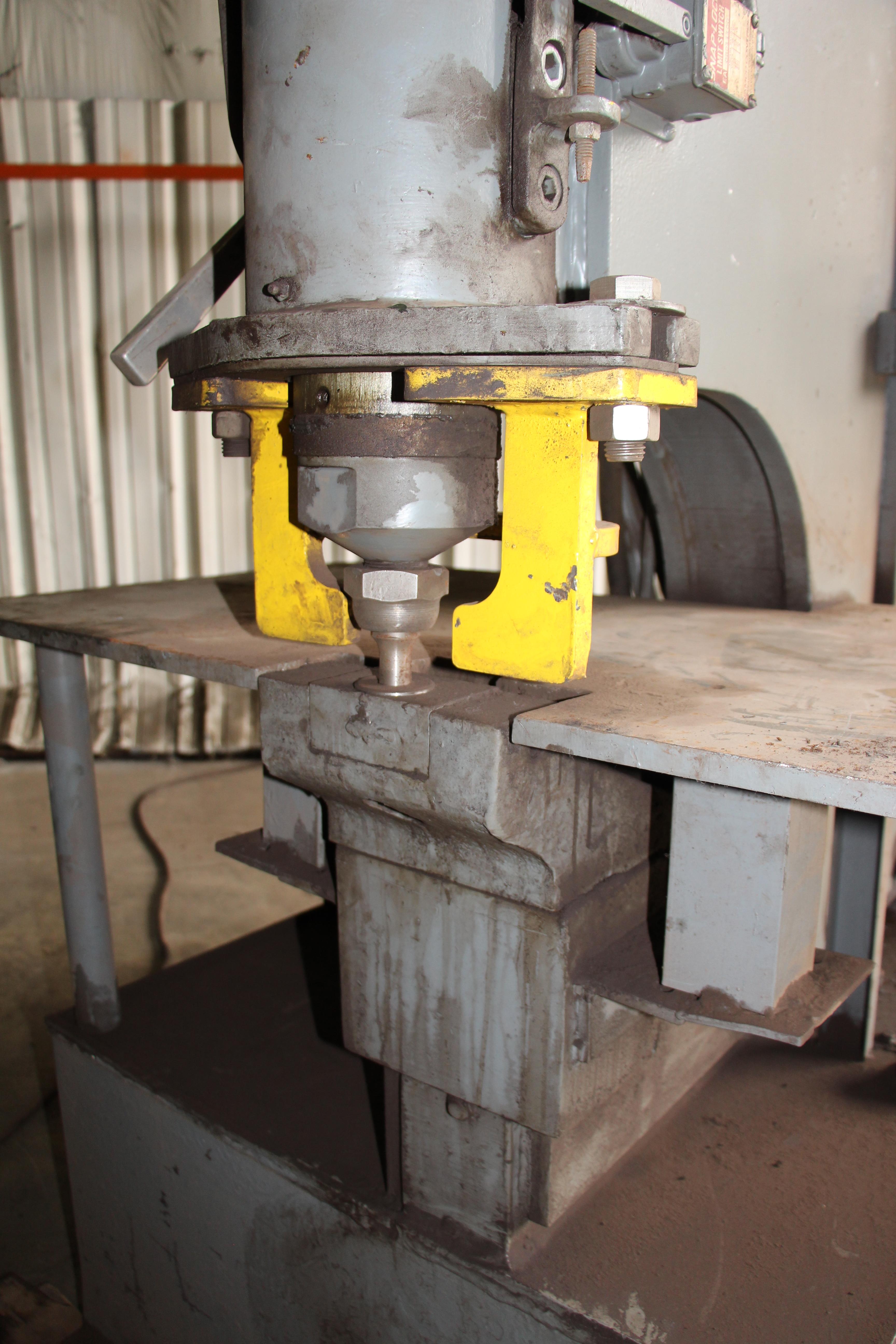 75 TON HILL ACME MODEL 5 HYDRAULIC IRONWORKER STOCK 10158