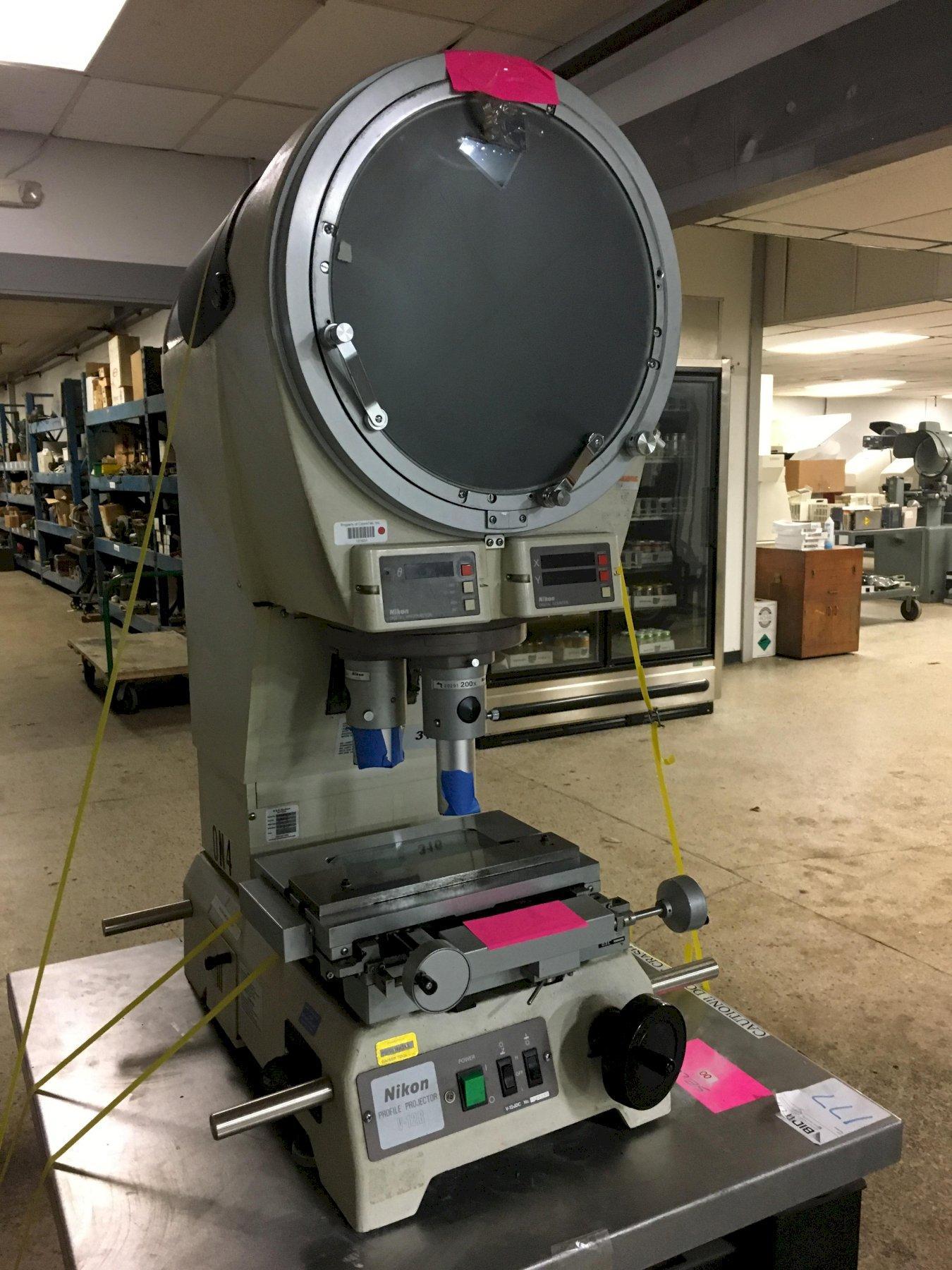 12″ NIKON Model V12BDC Bench Top Vertical Beam Optical Comparator, S/N