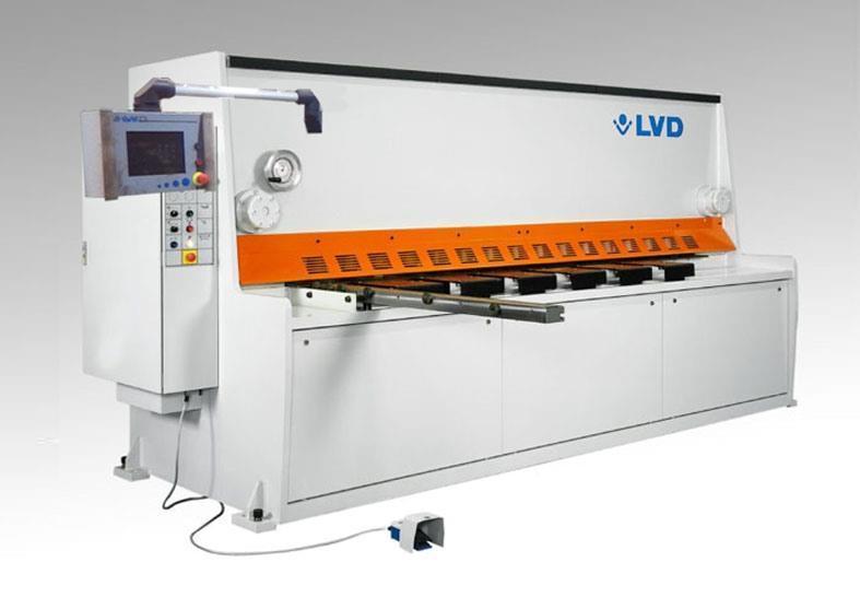 LVD HST-E 3100 x 16 mm CNC touch