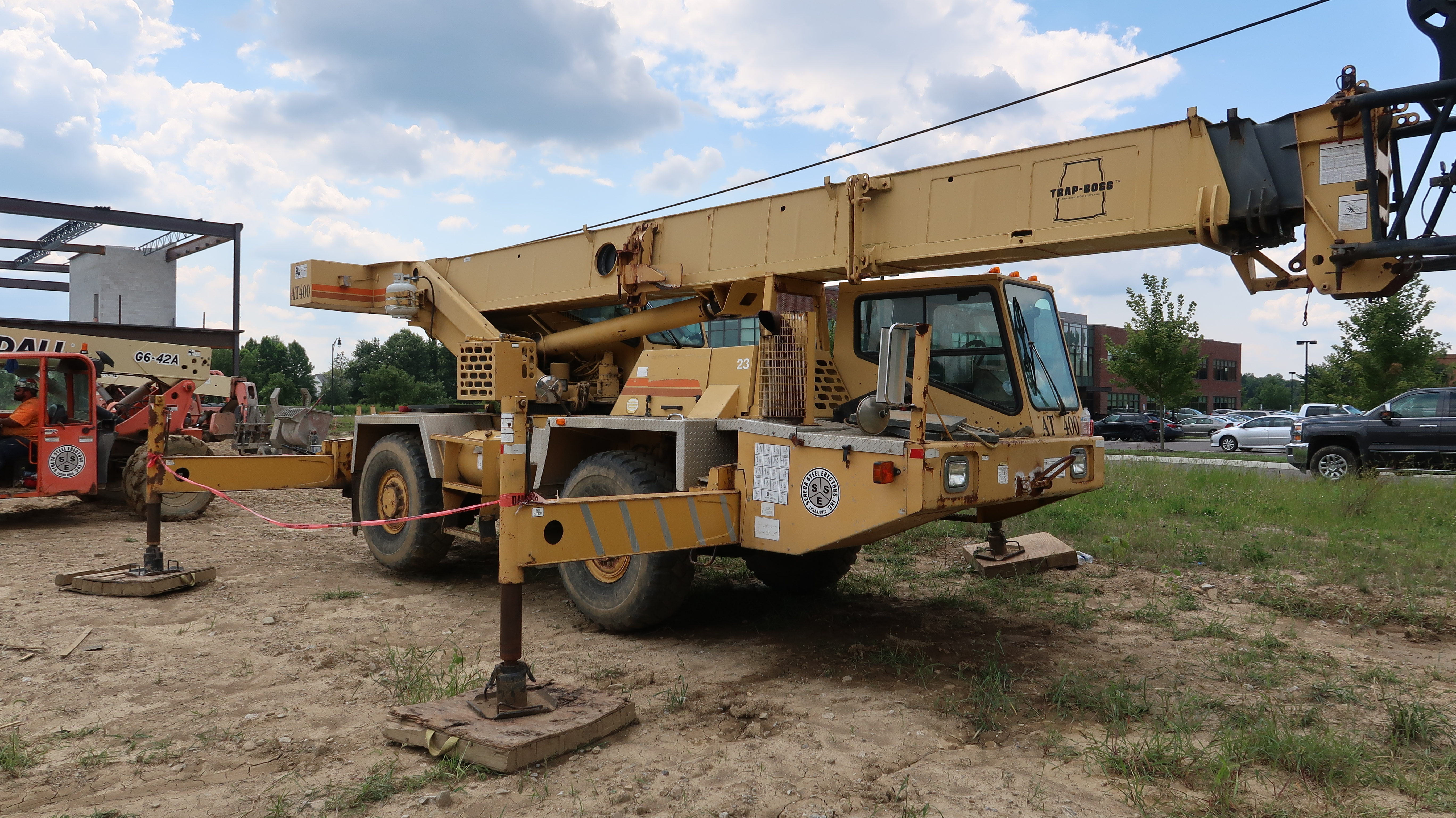 22Ton Grove Crane, Model AT400 G2000 Inc.