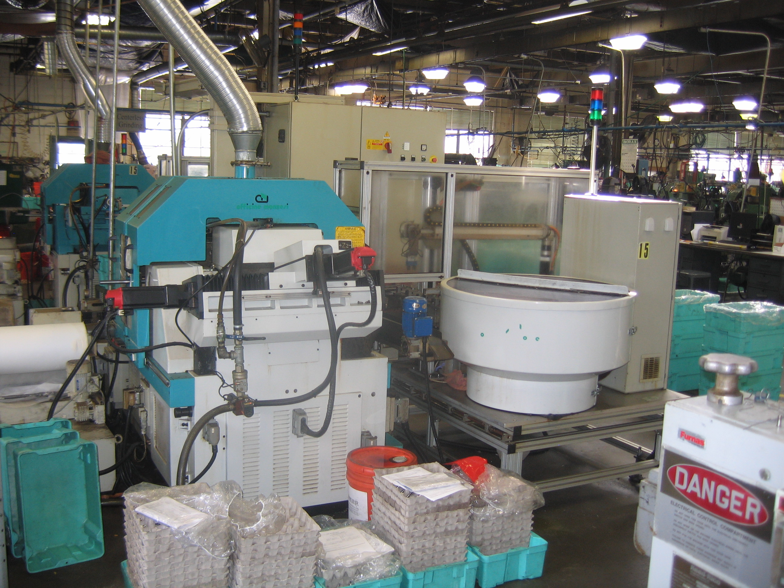 Monza Model 510 CNC Centerless Grinder Hariton Machinery Company, Inc.