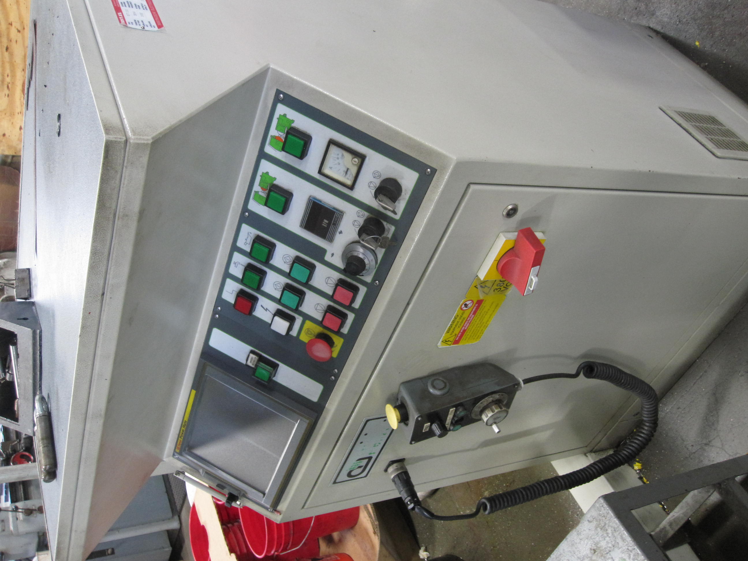 Monza Model 510 CNC Centerless Grinder Hariton Machinery Company, Inc.