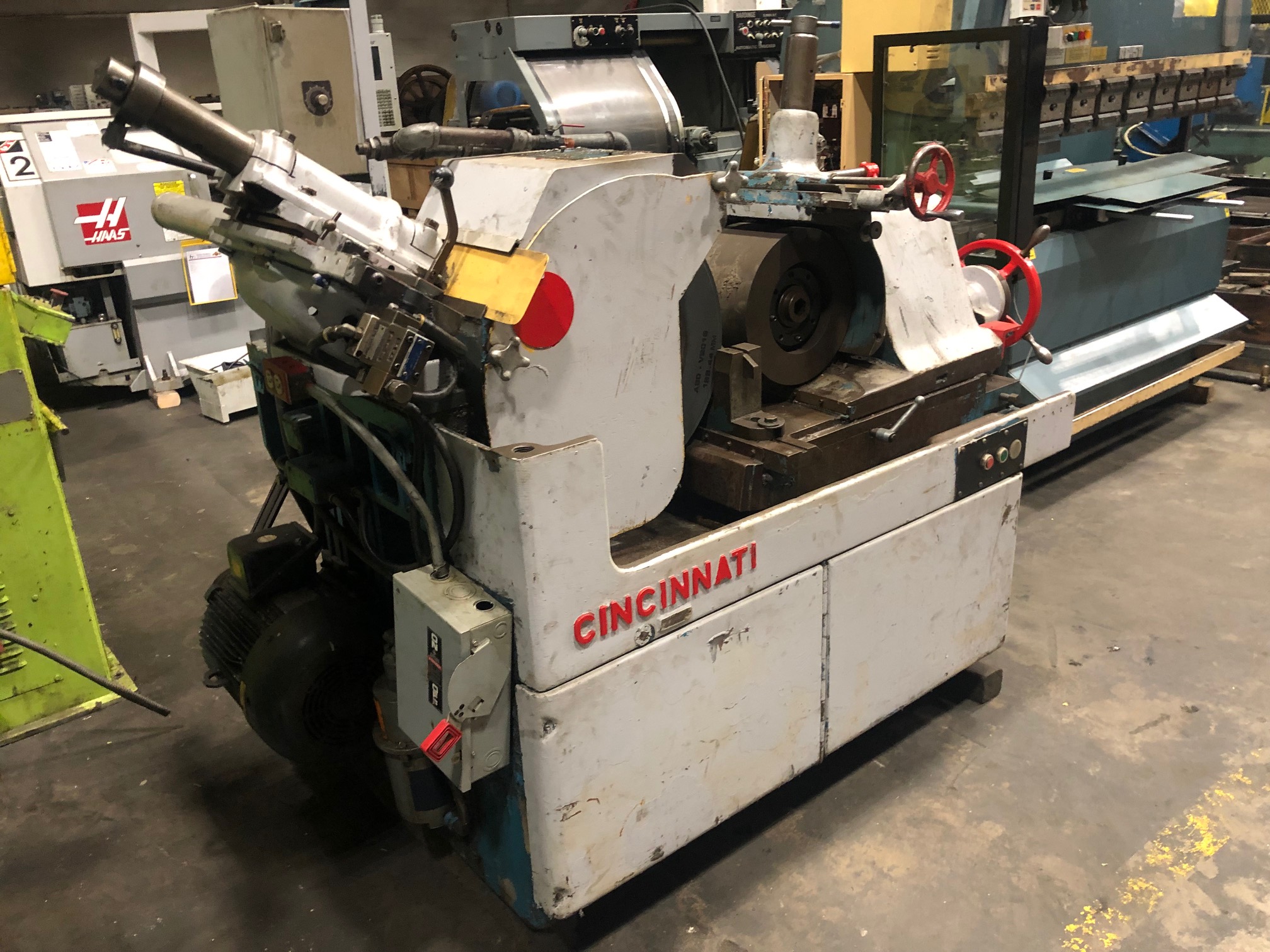 Cincinnatti 2 OM Centerless Grinder Hariton Machinery Company, Inc.