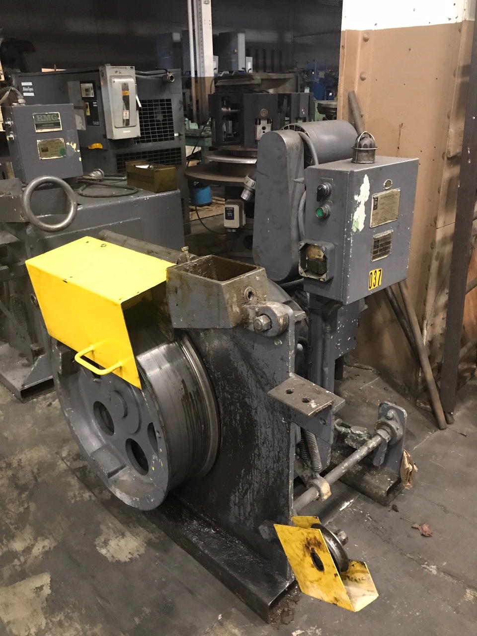 5/16″ Fastener Engineers Model DT0524 In Line Wire Drawer Hariton Machinery Company, Inc.