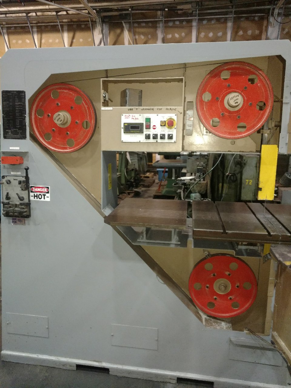 Kalamazoo Model VS36 Vertical Band Saw Hariton Machinery Company, Inc.