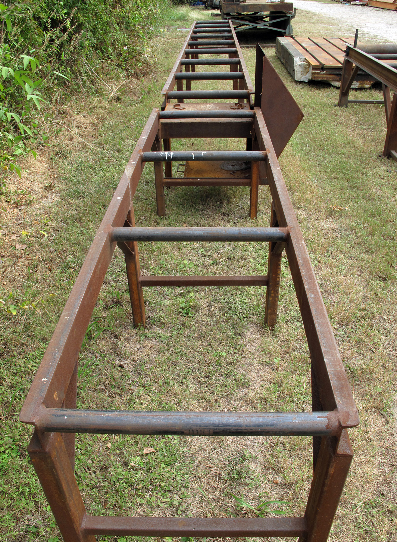 USED, CHOP SAW TABLE WITH INFEED AND OUTFEED SUPPORTS Harris Machine