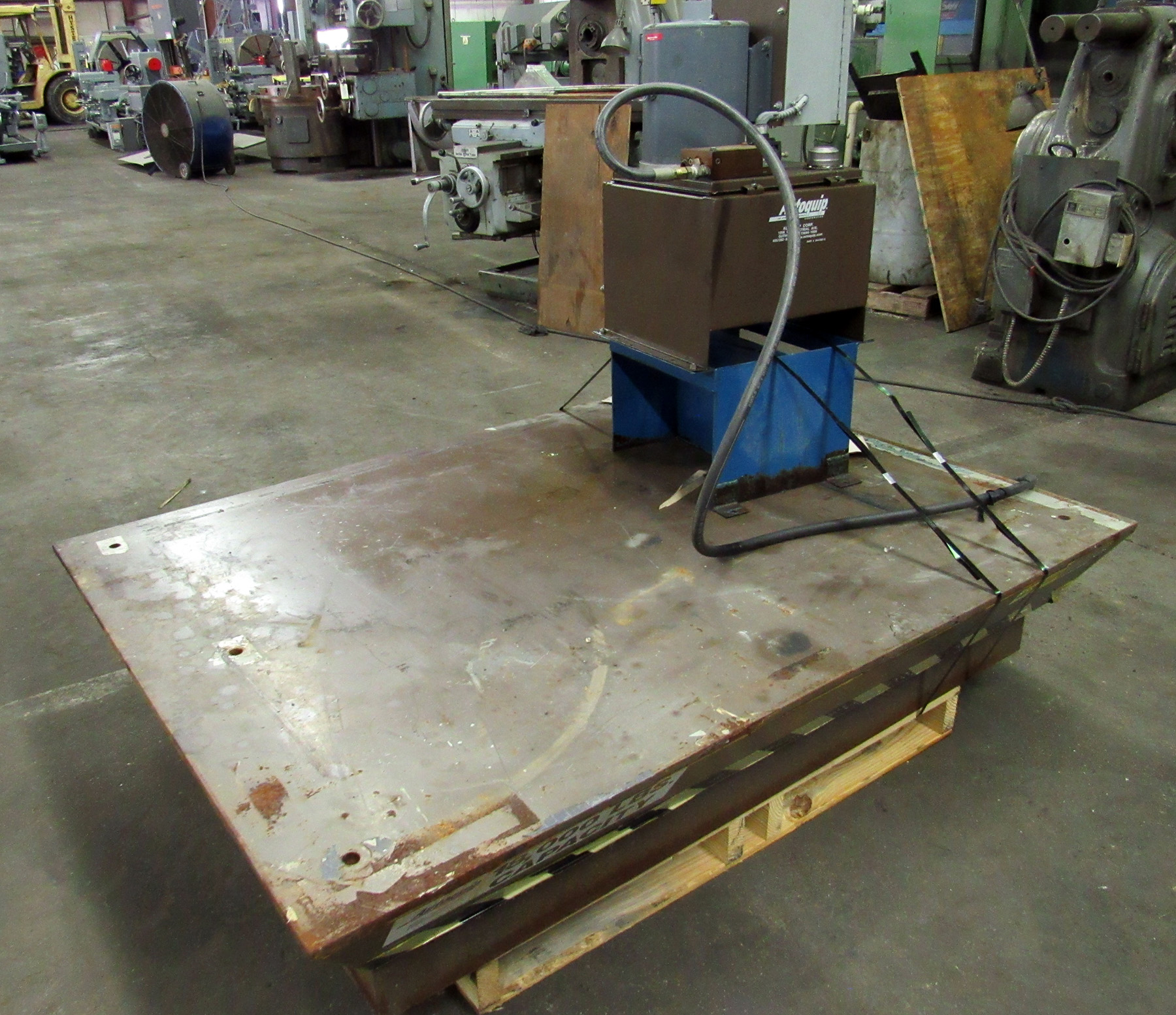 USED, AUTOQUIP 18,000 LB. CAPACITY HYDRAULIC LIFT TABLE Harris
