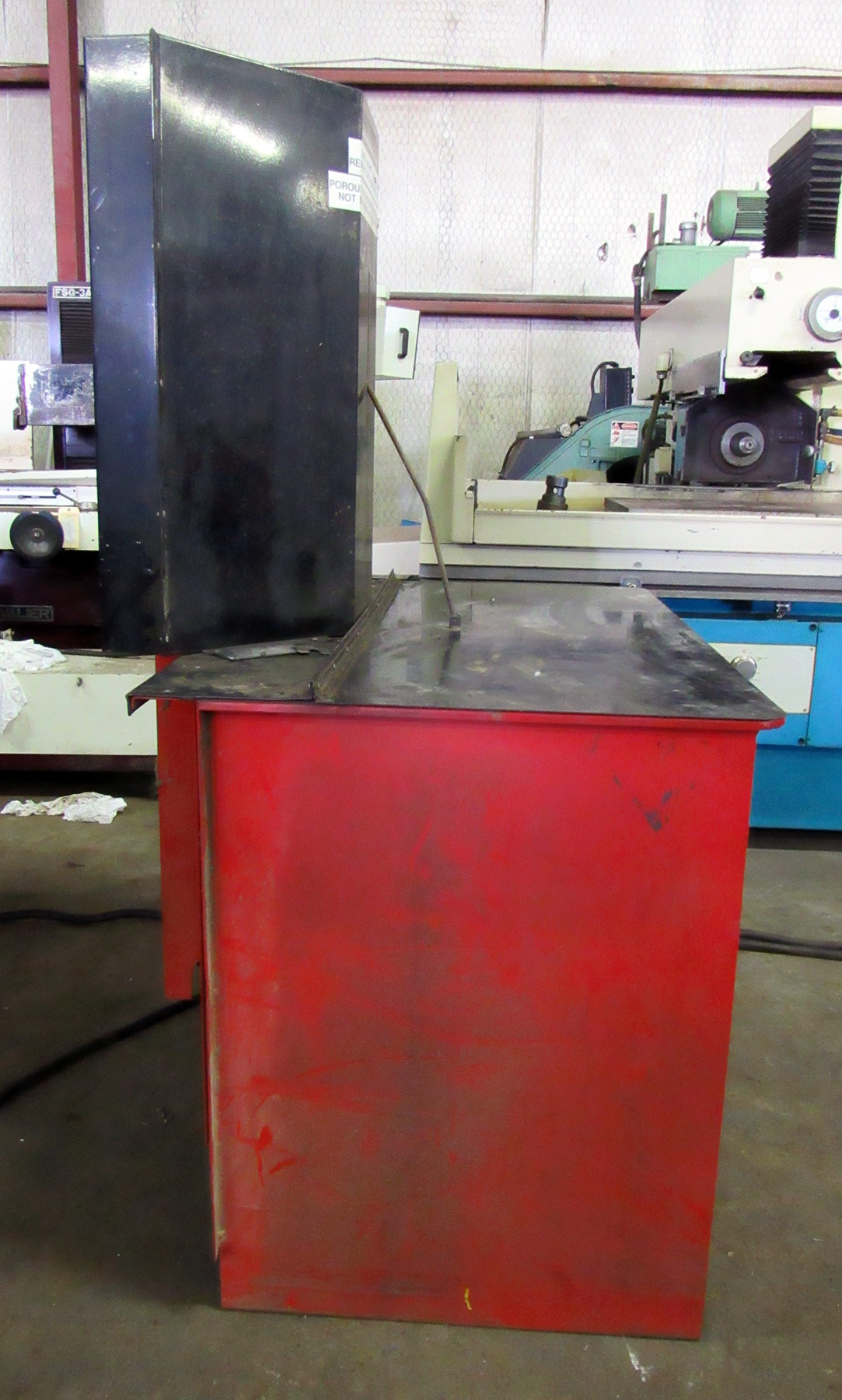 USED, SAFETYKLEEN MODEL 81 SOLVENT AGITATING PARTS WASHER Harris