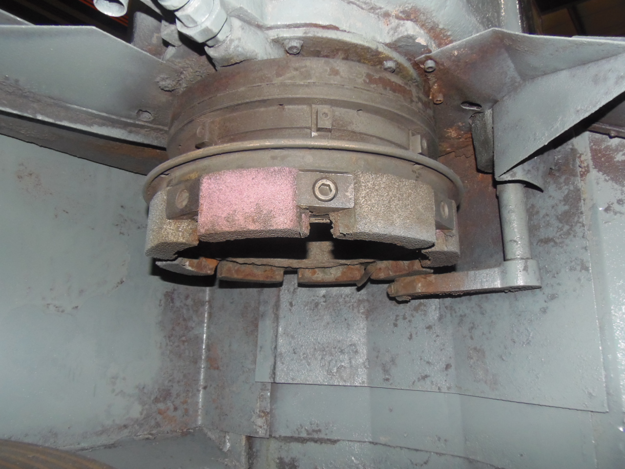 36 IN. BLANCHARD GRINDER 1836, 40 HP, 18 IN. SEGMENTED WHEEL, 38 IN