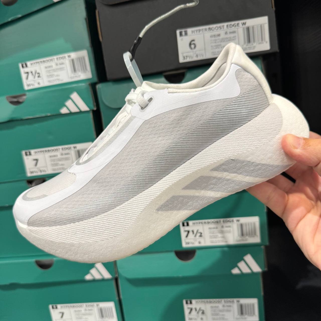 HYPERBOOST EDGE