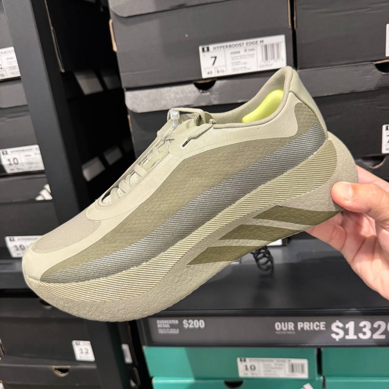 HYPERBOOST EDGE