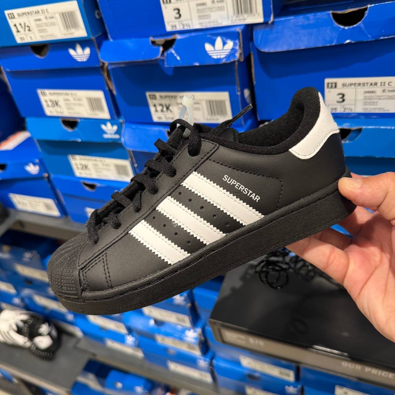 SUPERSTAR