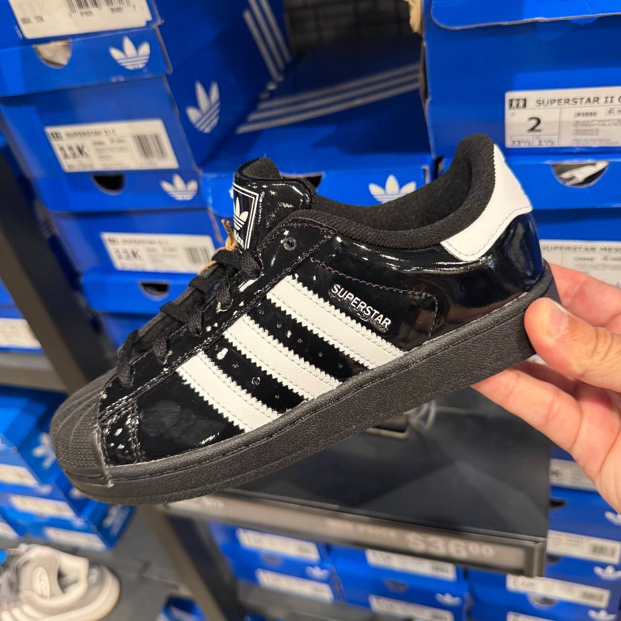 SUPERSTAR