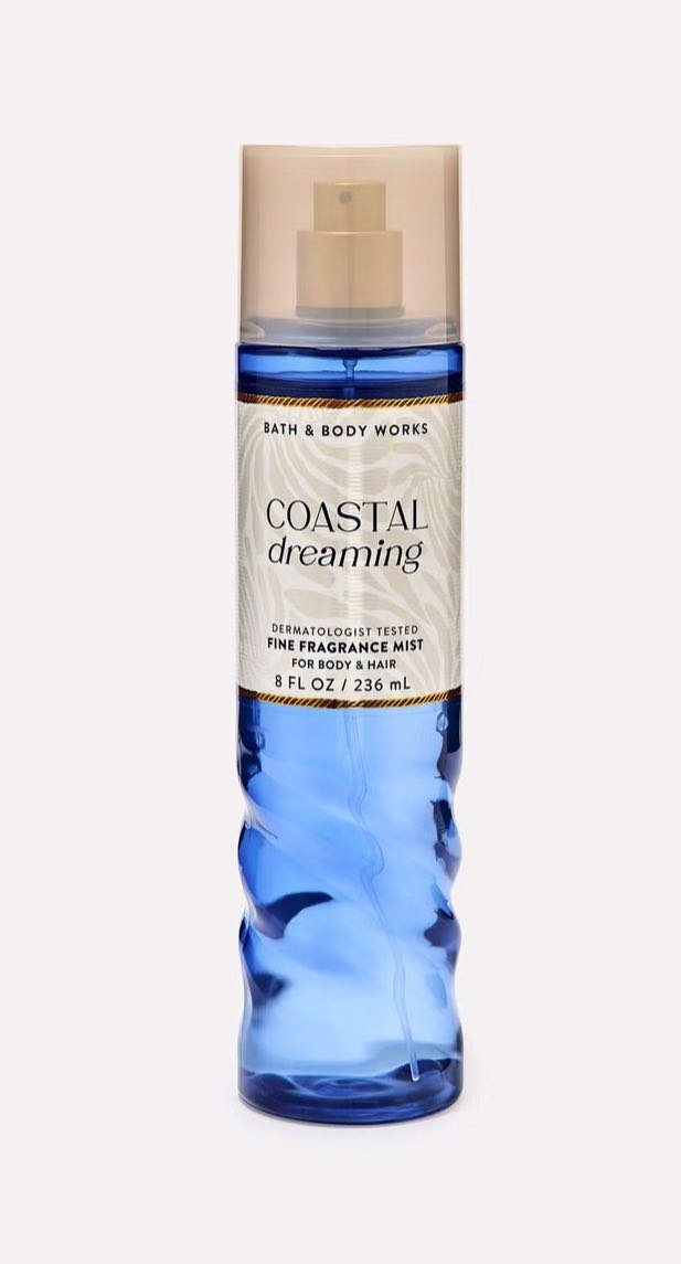 Bory Splash Coastal Dreaming BBW Nota de fragrância- Salgado, suave e náutico por natureza, Coastal Dreaming é a nossa mais nova fragrância de baunilha com um brilho de profundidade. Notas de ondas salgadas, baunilha reconfortante e madeiras encharcadas de sol e fluem como a maré do oceano para um perfume que é inegavelmente limpo, luminoso e quente.