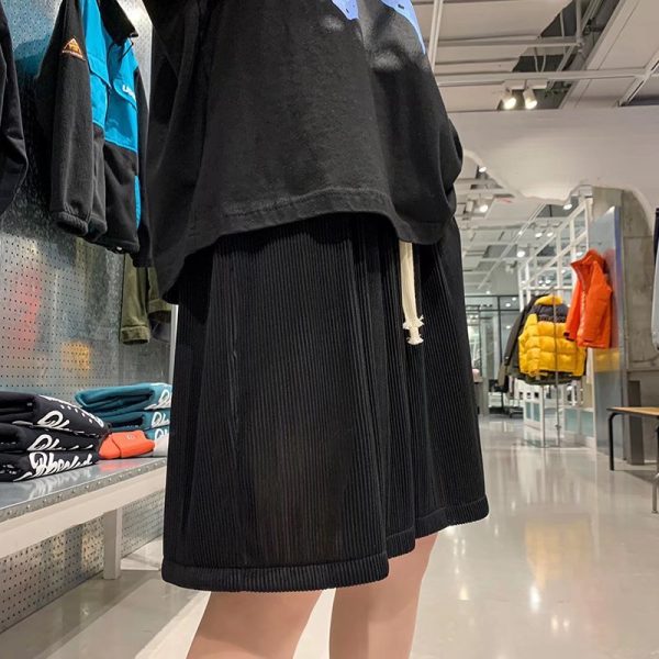 Male Thin Loose Drooping Casual Ice Silk Shorts - Image 4