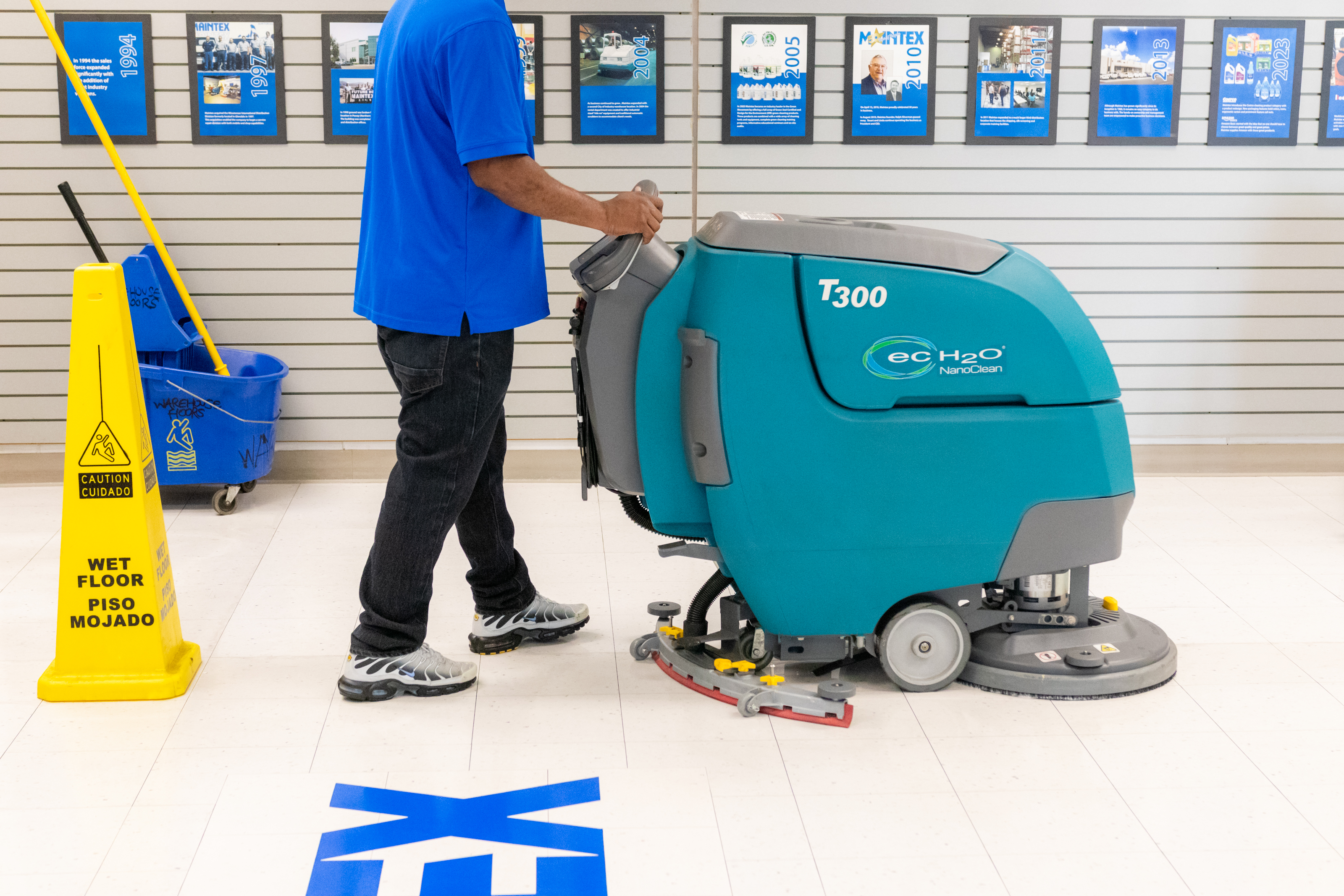 1367_Floor_Care_Seminar_April_2026_7.jpg