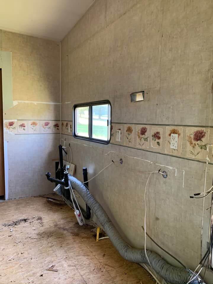 katy-s-before-how-to-renovate-an-rv-07-2023 