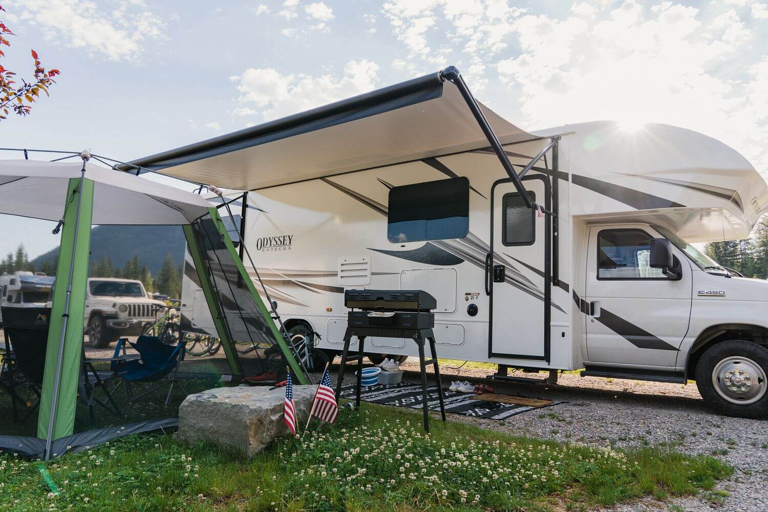 9 Best Class C RV Motorhomes Buying Guide Camping World RV Sales