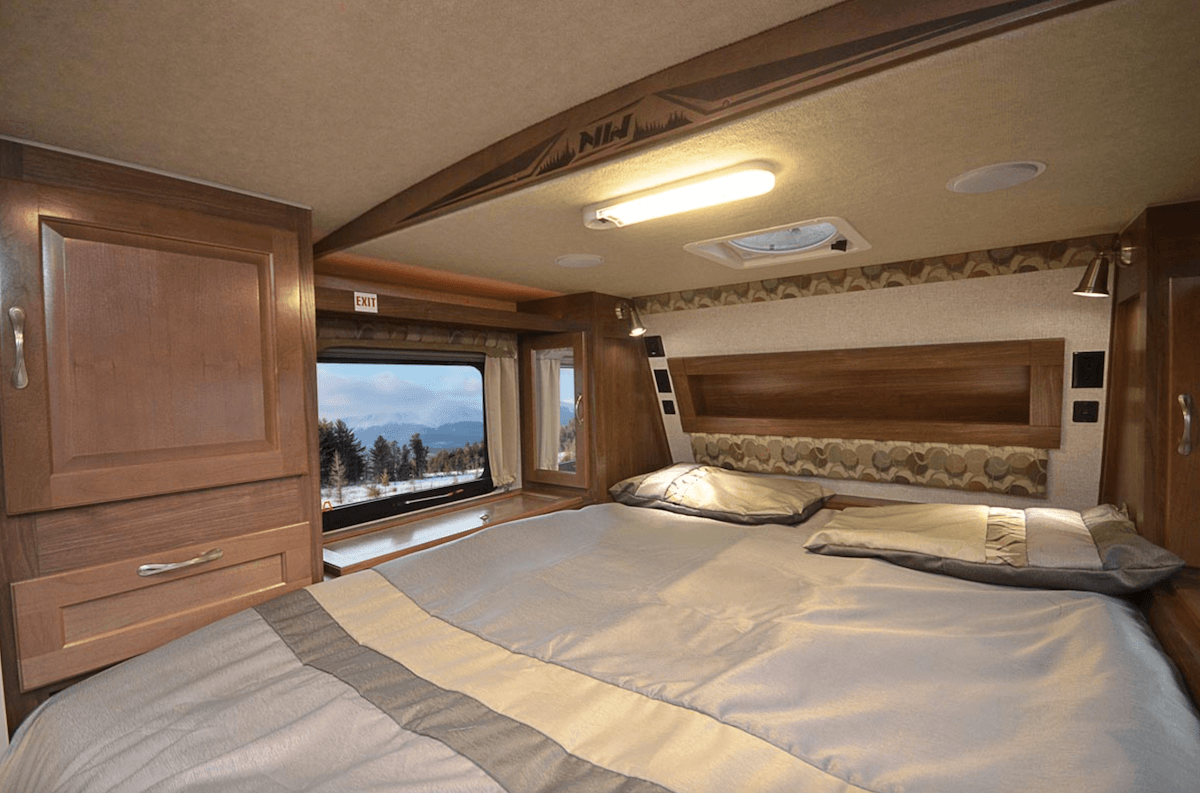 What is the Best RV for Solo Travel? Camping World Blog