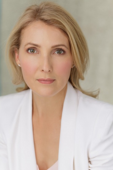 Julie Deganaar - Actors Headshots Photography Session - AMI