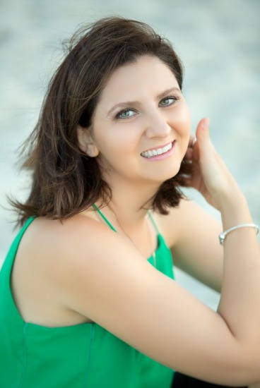 Megan - Lifestyle Business Portrait