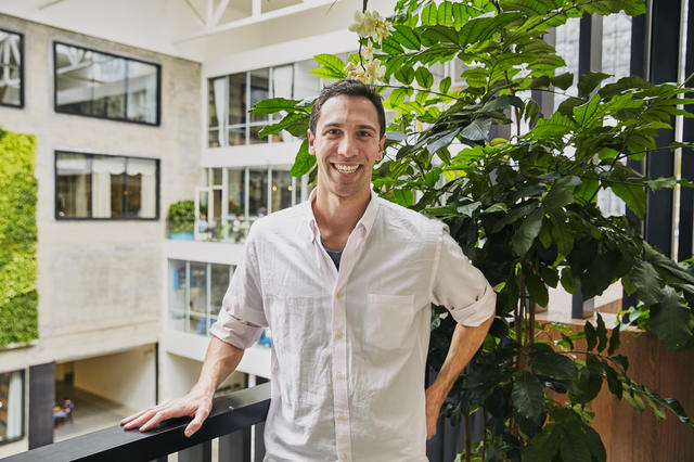 The Power of the Elastic Product Team — Airbnb’s First PM on How to Build Your Own