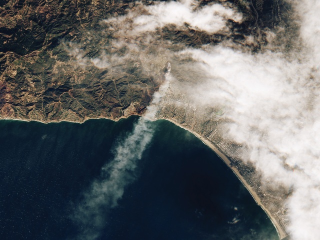 WuoCb9DLRUSH2ih27UdL_VS_04_050