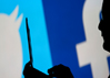 Benefits-of-a-Multilingual-Facebook-and-Twitter-for-Your-Company_S.jpg