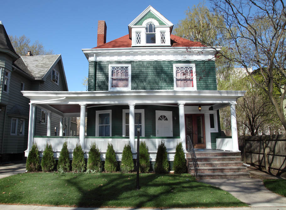 A Delightful Bright and Spacious Victorian. Mary Kay Gallagher Real