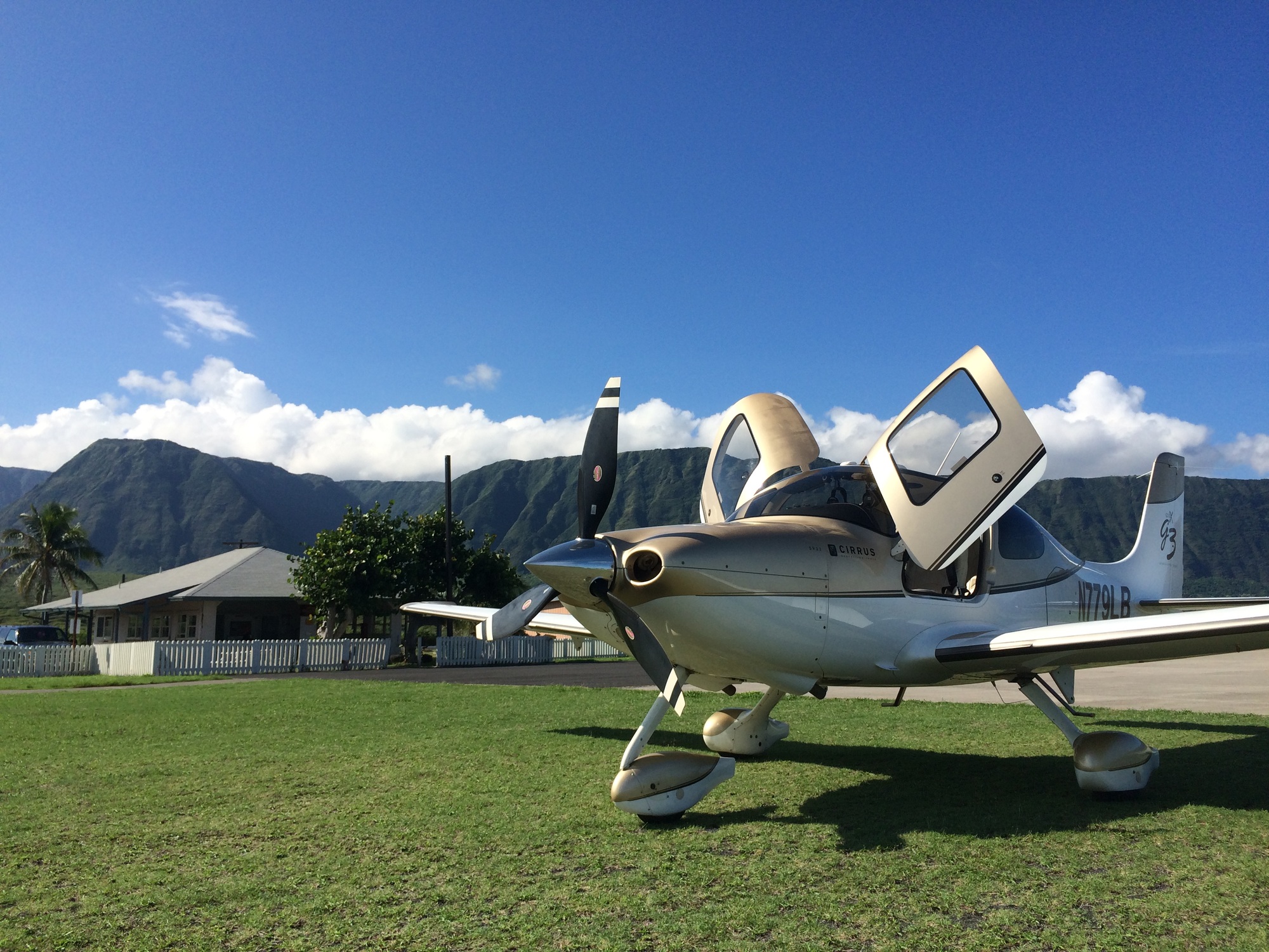 Product Fly Your Own Plane To Molokai
