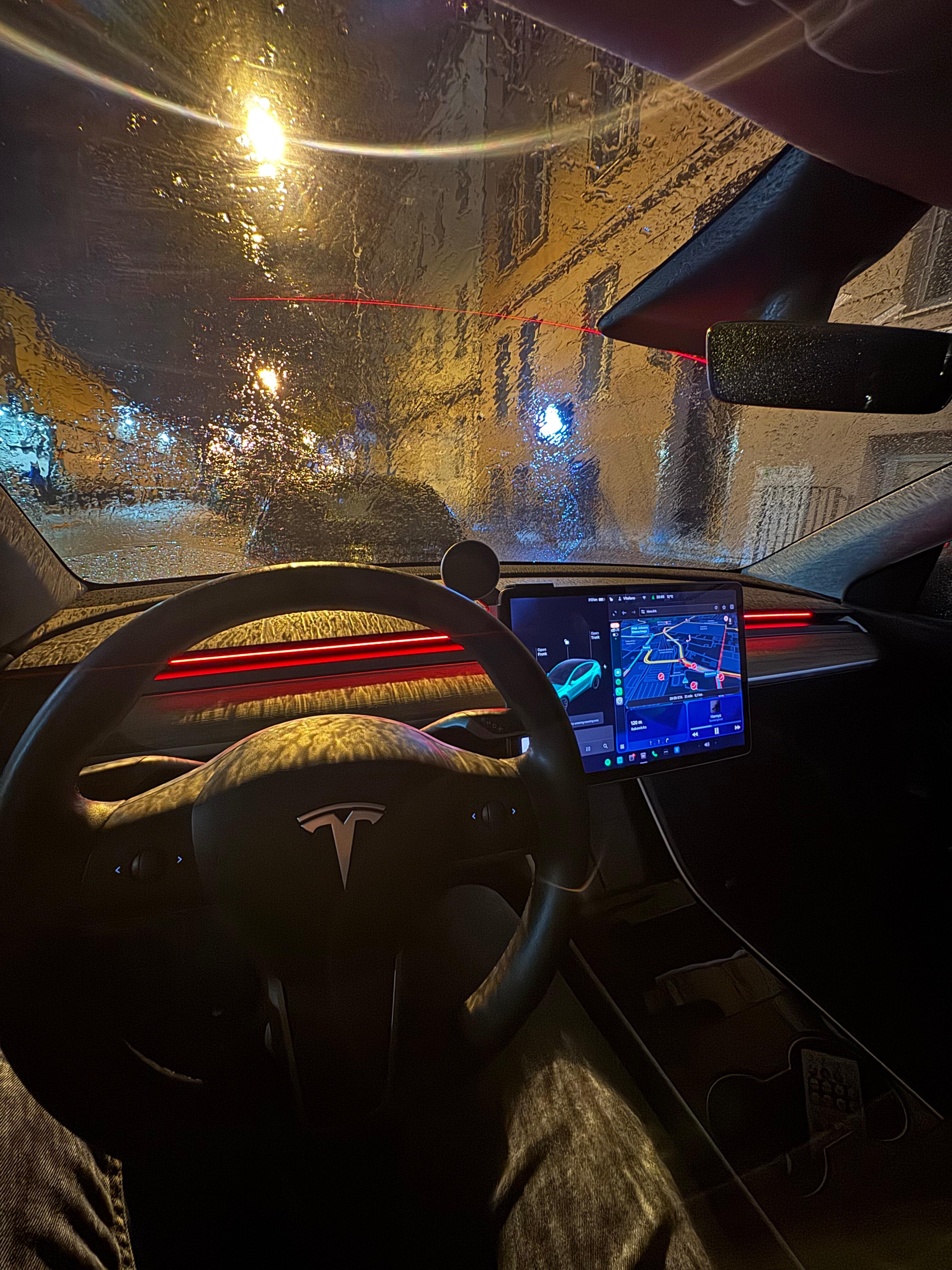 TeslaHubs™ RGB Dash Light customer photo
