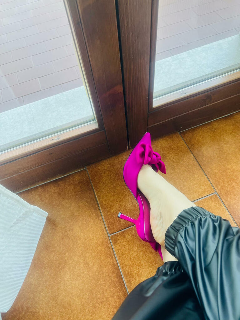 Pink Pointed Toe Knot Kitten Heels Mule