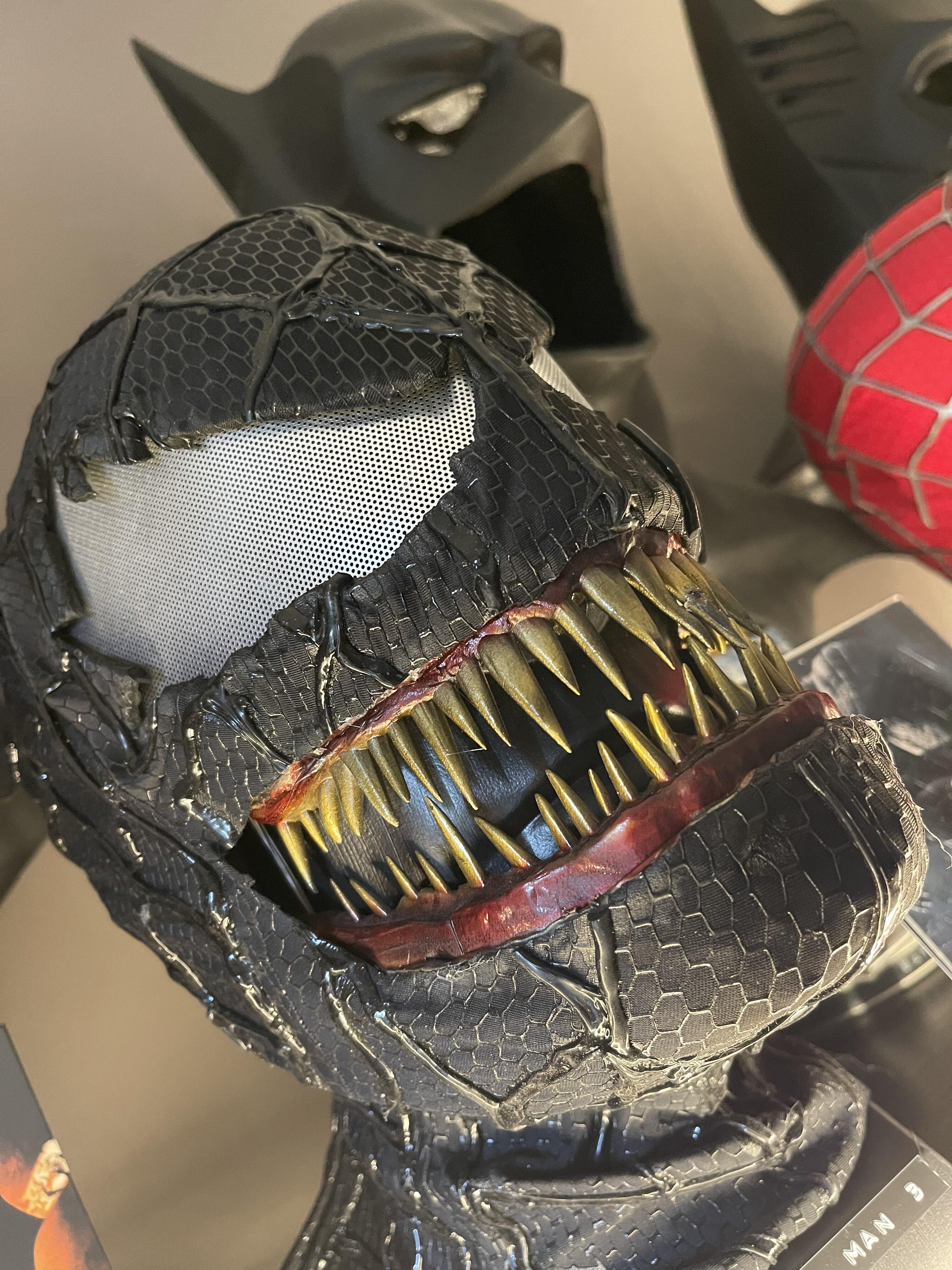 Black Symbiosis Movable Jaw Face Shell Mask – joyydesign