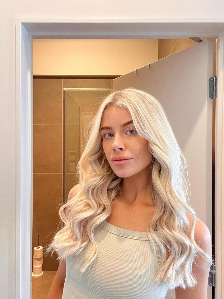 Customer wearing Muse extensions