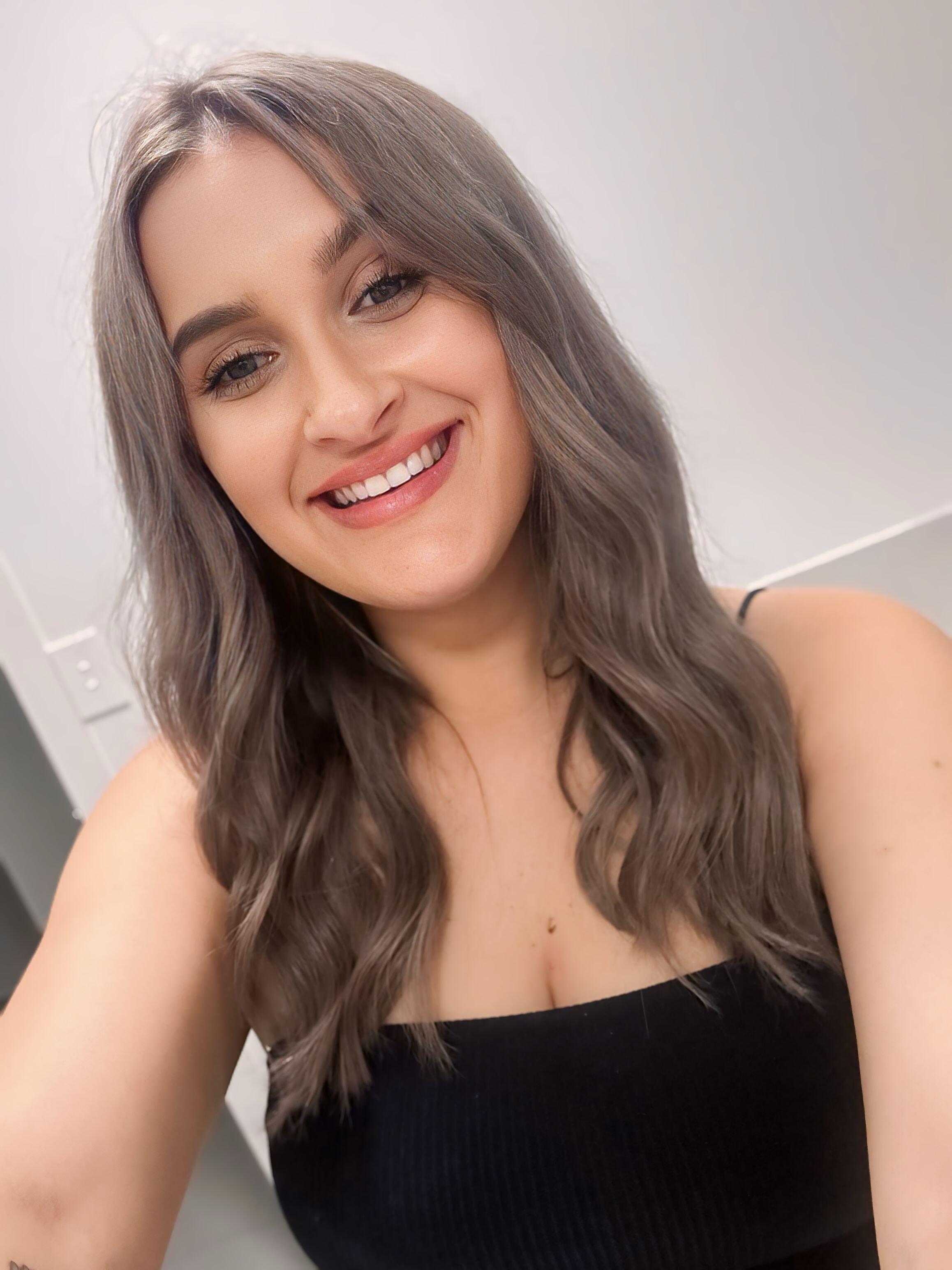 Customer wearing Muse extensions