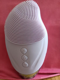 Rebbeca Nicolas review photo