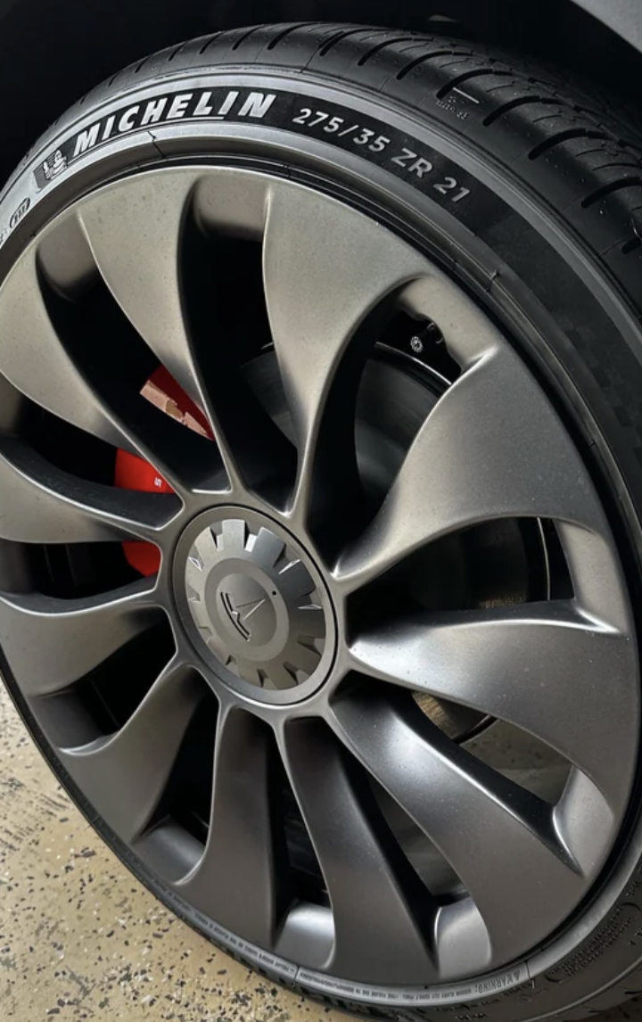 TeslaHubs™ Rim Shield  Advanced Protection Kit For Model Y customer photo