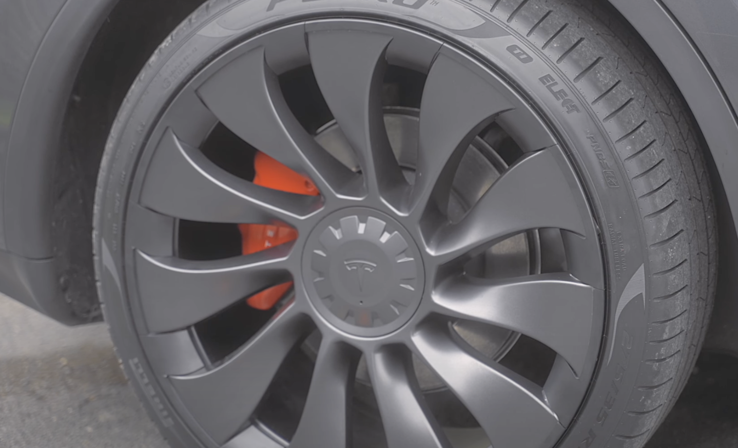 TeslaHubs™ Rim Shield  Advanced Protection Kit For Model Y customer photo