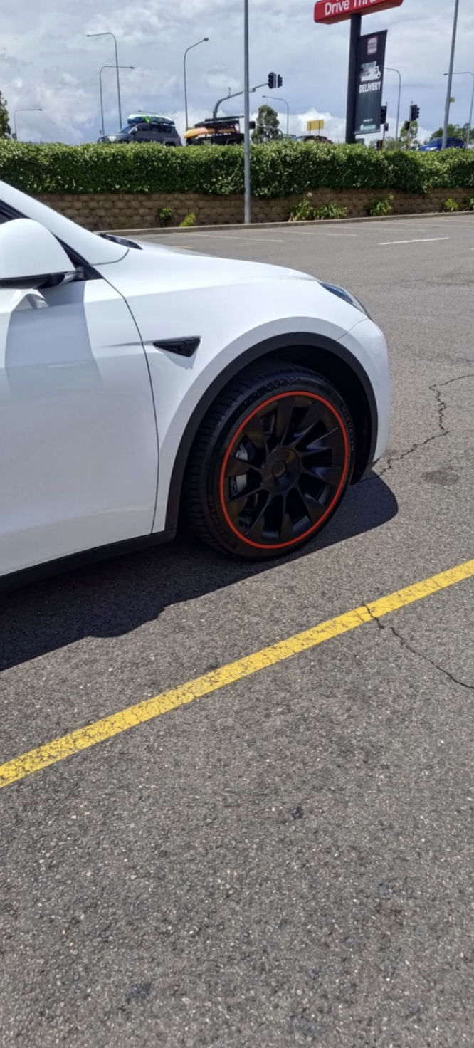 Teslahubs™ Aluminium Rim Protectors, Model 3, Y, S, X customer photo