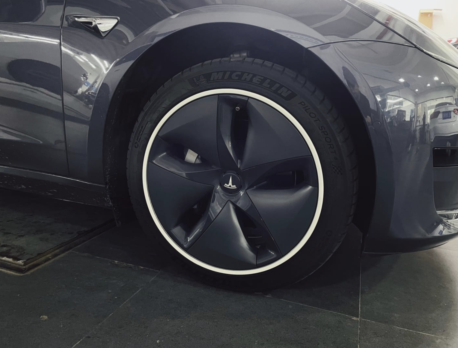 Teslahubs™ Aluminium Rim Protectors, Model 3, Y, S, X customer photo