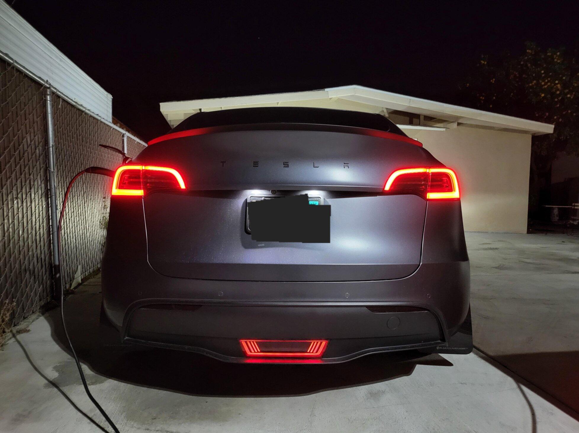 Teslahubs™ Pilot Rear Lights for Model Y customer photo