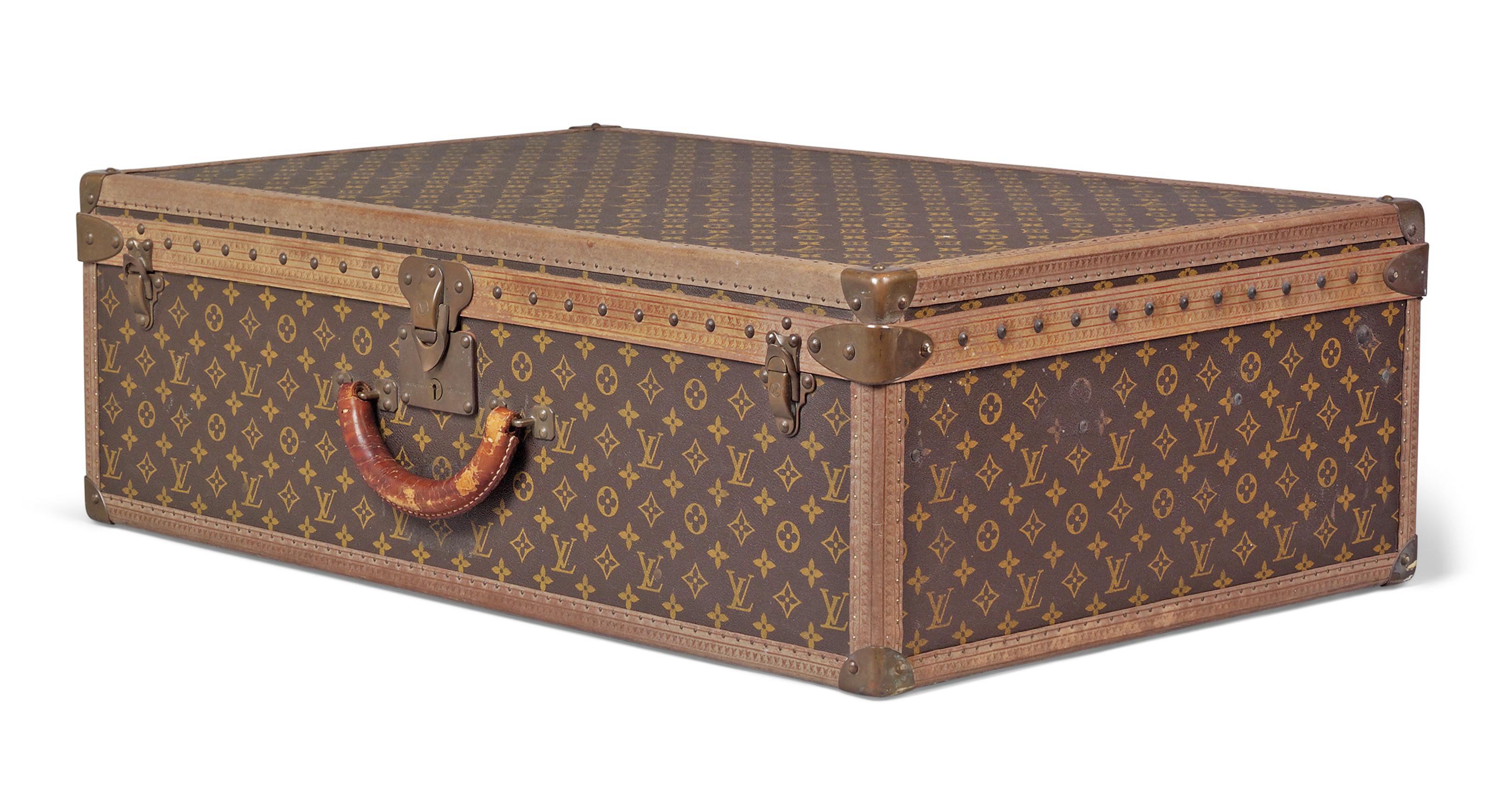 louis vuitton large suitcase