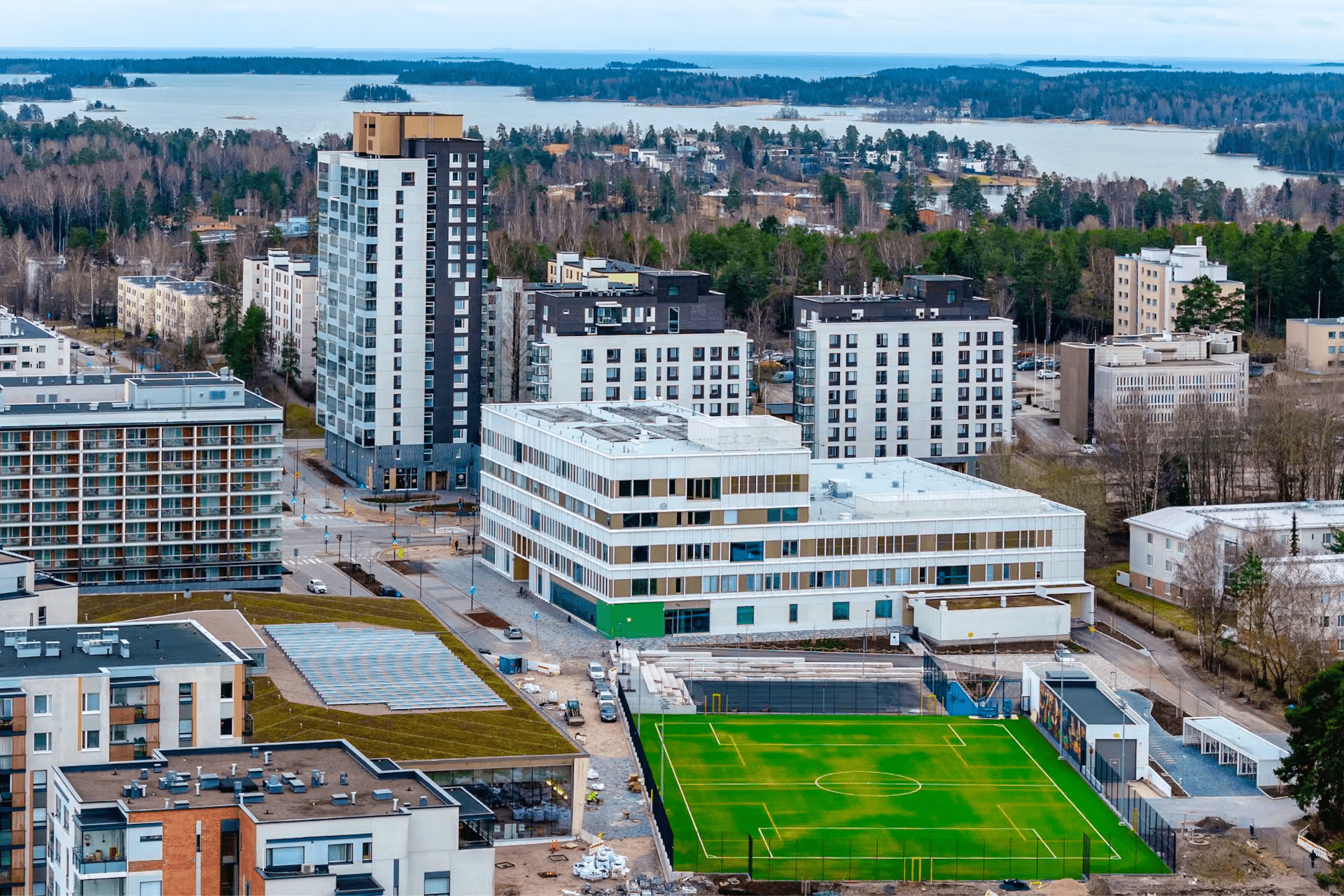 Matinkylän lukio, photo from SRV