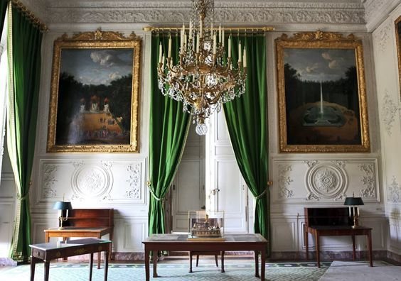 ผ้าม่านสีเขียว สวยๆ