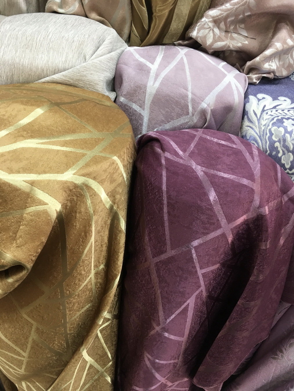 ผ้าหุ้มเบาะ ผ้าบุโซฟา สวย ราคาถูก