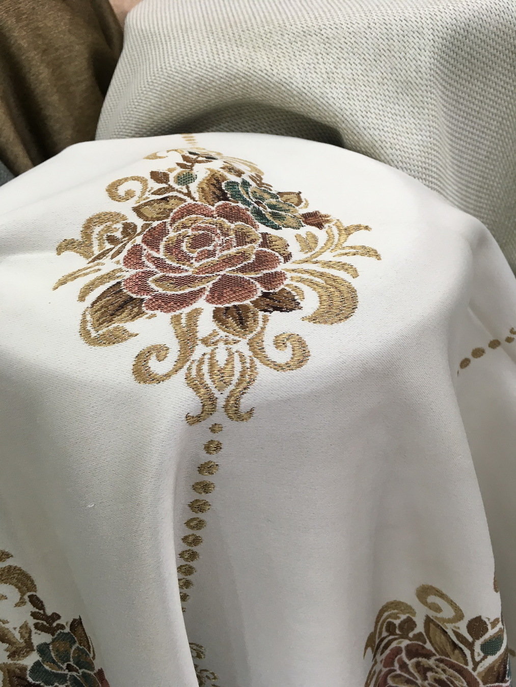 ผ้าหุ้มเบาะ ผ้าบุโซฟา สวย ราคาถูก