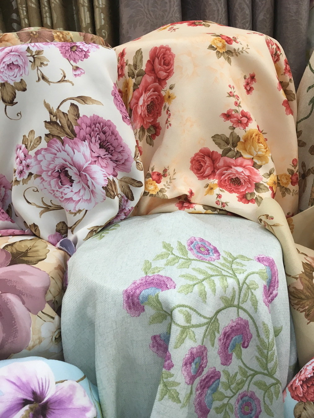 ผ้าหุ้มเบาะ ผ้าบุโซฟา สวย ราคาถูก