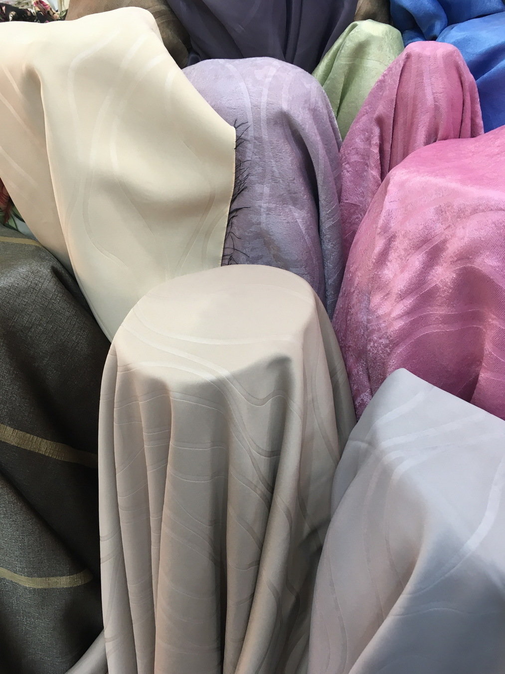 ผ้าหุ้มเบาะ ผ้าบุโซฟา สวย ราคาถูก