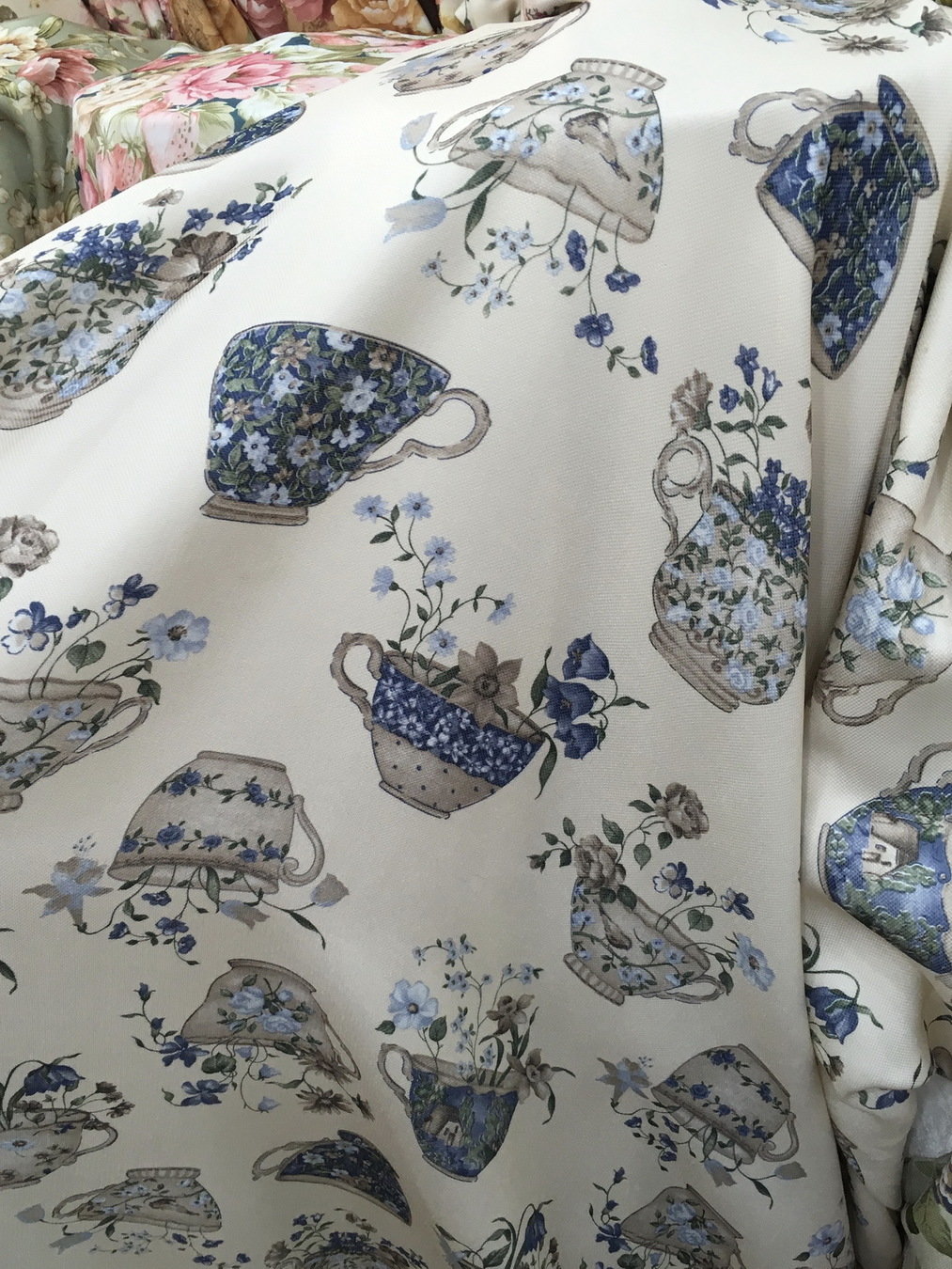 ผ้าหุ้มเบาะ ผ้าบุโซฟา สวย ราคาถูก